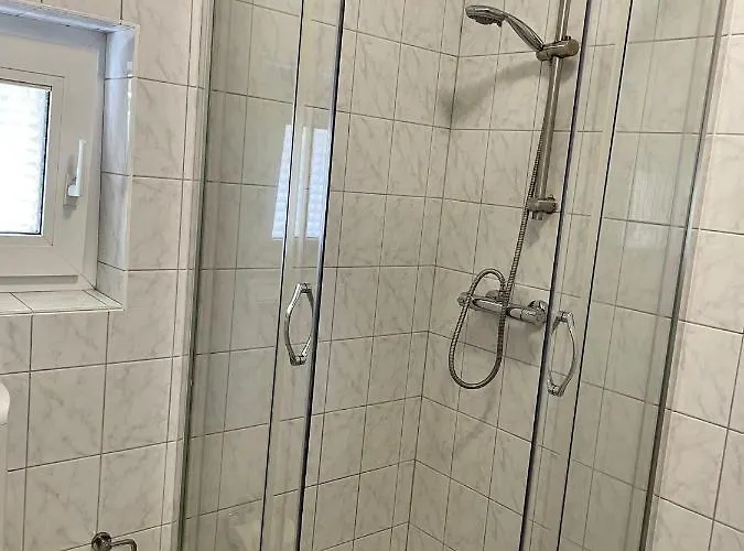 דירה Easystay#2 Cozy In Kliniknaehe, Mit Netflix,kueche & Bad באד אויינהאוזן